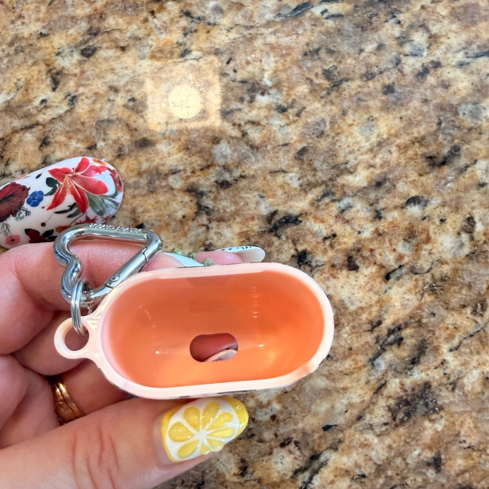 Velvet Caviar AirPods Gen 1/2 Case with Heart Clip “Nude Vintage Florals” - Picture 3 of 9